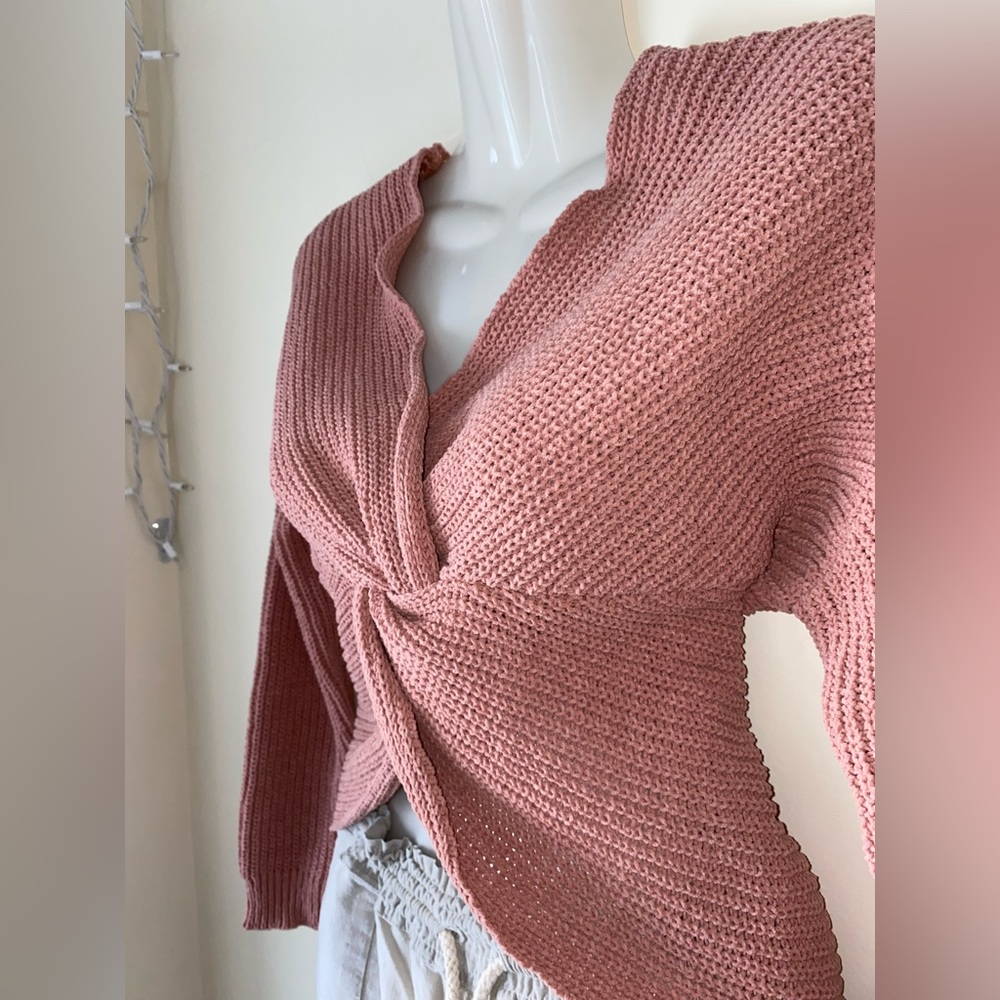Coral / Blush Pink lightweigh Knitted Pullover Sweater